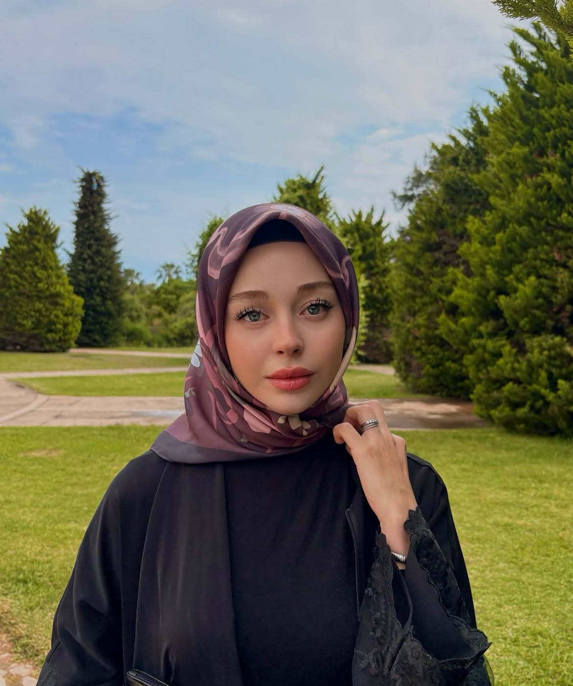 Aladağ Jigolo Escort Bayan Elifnur